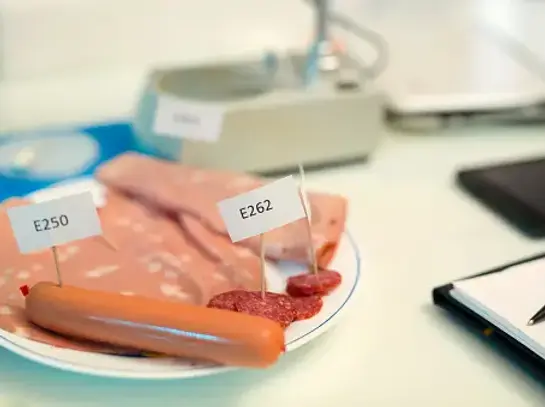 Une question épineuse : nitrites, nitrates et additifs en charcuterie