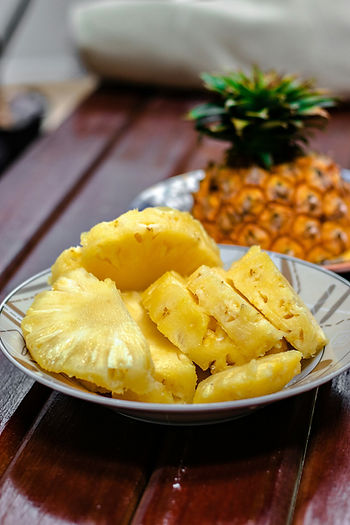 Ananas au miel cuit au barbecue